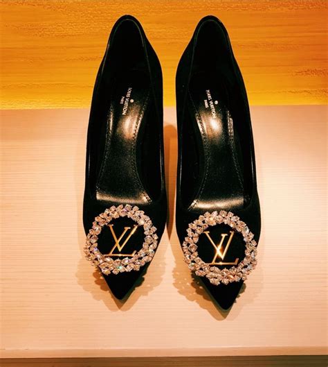 Louis Vuitton heels diamonds